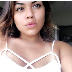 Meet your Posher, Chanel